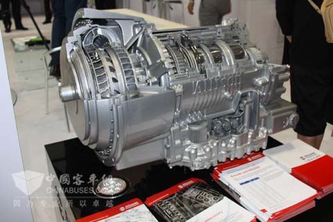 丰泰新能源汽车公司展台的艾里逊变速箱