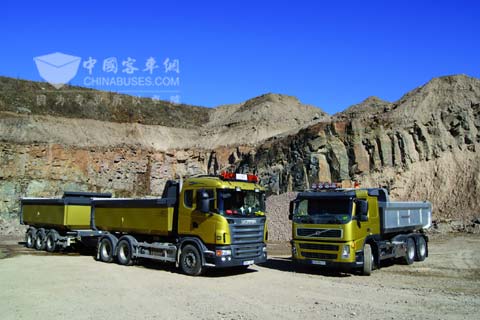 霍尔兄弟公司装配艾里逊全自动变速箱的沃尔沃FM480砂石车