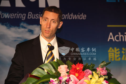 伊顿公司亚太区总裁何钦鸿(Curt Hutchins)