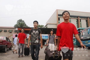 650多名2011届大学毕业生加盟玉柴