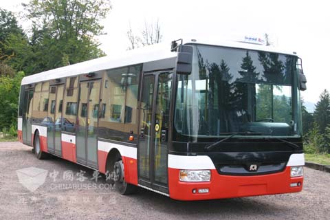 装配艾里逊变速箱T280的捷克公交车