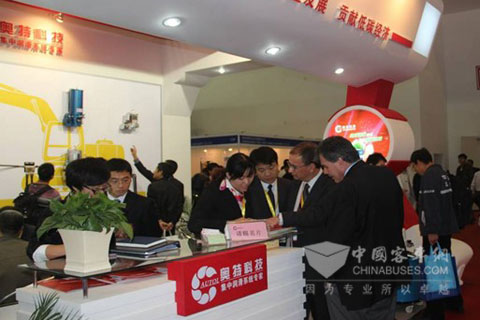 奥特科技隆重推出AL系列集中润滑系统