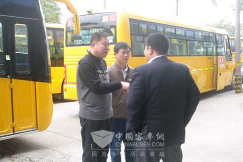 朝柴办事处人员走访经销商东莞市天晨汽贸有限公司