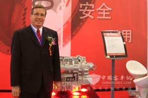 闪亮登场 艾里逊参展2012南京客车展