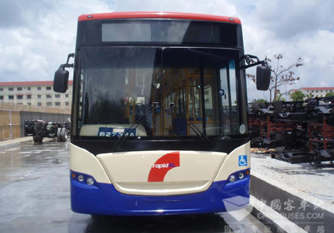 装配艾里逊自动变速箱的厦门金龙客车，得到了用户的一致好评。