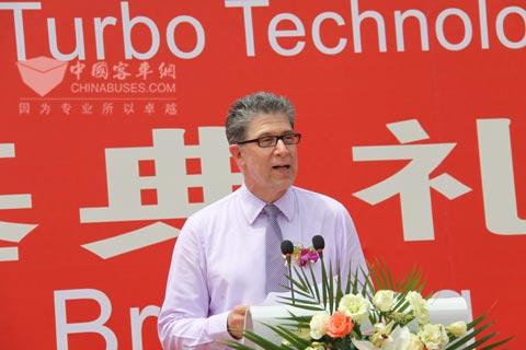 康明斯集团副总裁、康明斯(中国)投资有限公司董事长曹思德