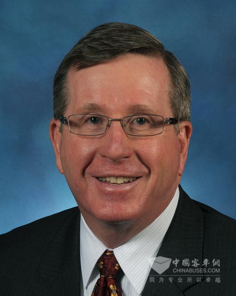 艾里逊变速箱公司国际市场营销、销售及服务副总裁赫德利