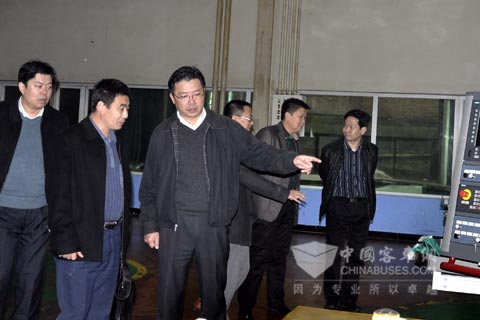 于新泉一行到綦齿考察