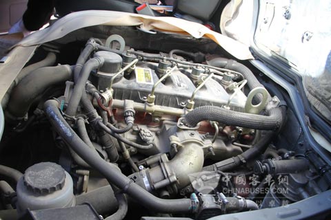 康明斯ISF2.8发动机