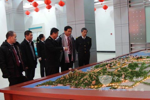 雅苒中化中国区总经理刘金发一行参观青岛交运