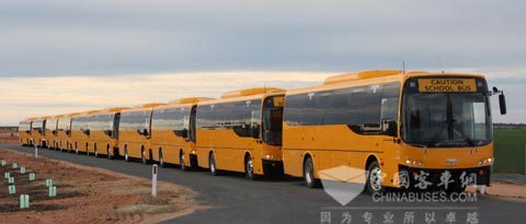 装配了艾里逊变速箱的大宇校车车队