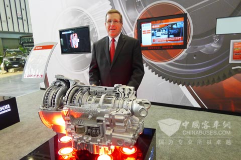 艾里逊变速箱公司国际市场营销、销售及服务副总裁迈克尔•赫德利