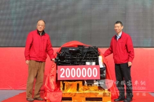 东风康明斯迎来第200万台发动机下线
