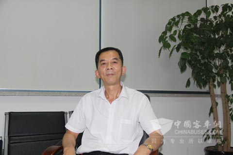 嘉兴公交副总经理凌永兴
