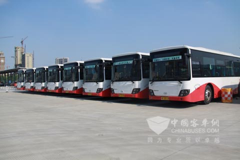 装配玉柴国4发动机的嘉兴公交车