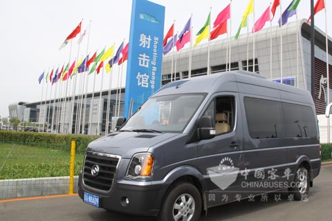 全运会射击场馆旁装配康明斯F2.8Turbo发动机 的黄海瑞途