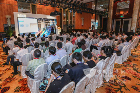 超过100名客户、行业专家和技术代表出席