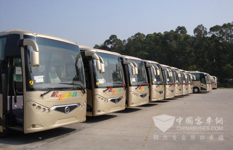 首批搭配锡柴发动机西沃客车投运广州白云机场