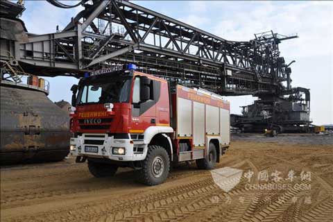Iveco Trakker工程车辆采用消防车车身和艾里逊3200系列变速箱