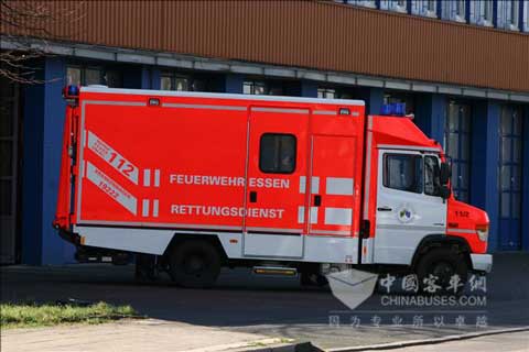 重症护理重型急救车辆配备艾里逊1000系列全自动变速箱