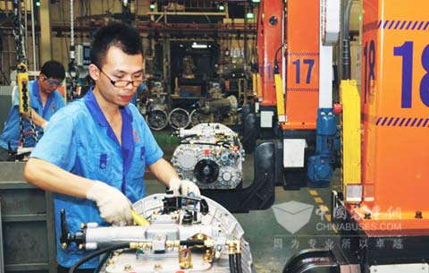 法士特坚定的走科技创新、自主研发之路