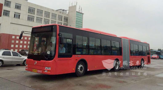 16米巨无霸公交