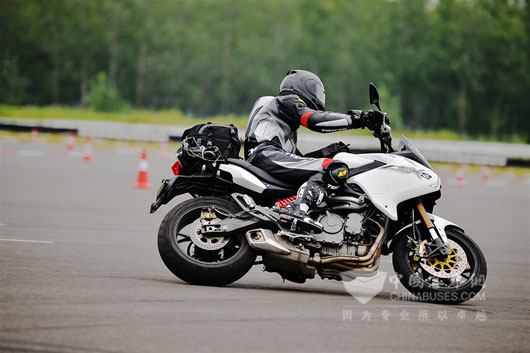 博世第九代摩托车防抱死制动系统（ABS）