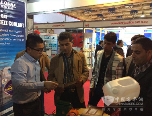 龙蟠亮相伊朗国际汽车零配件展览会