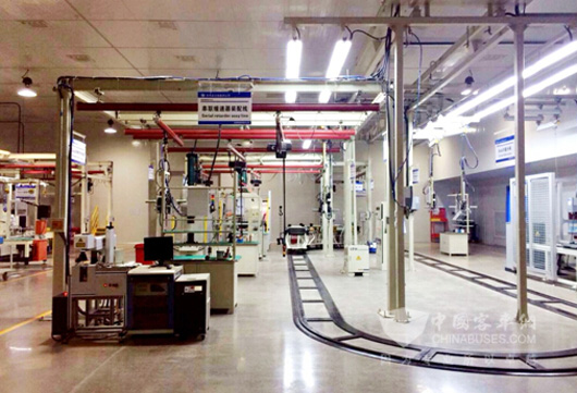 法士特缓速器无尘装配生产线亮相