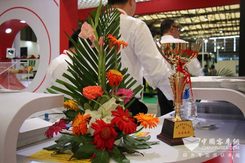 中汽客荣获新能源核心零部件先进企业荣誉