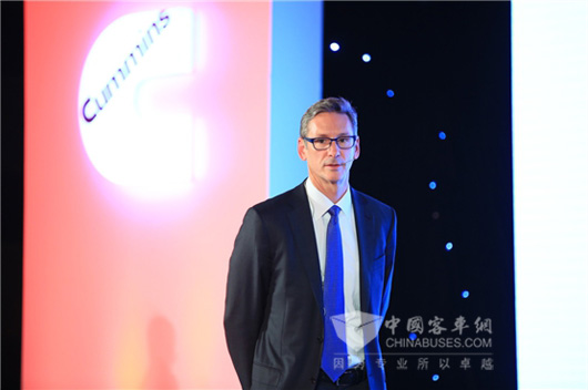 康明斯公司董事长兼首席执行官兰博文发言